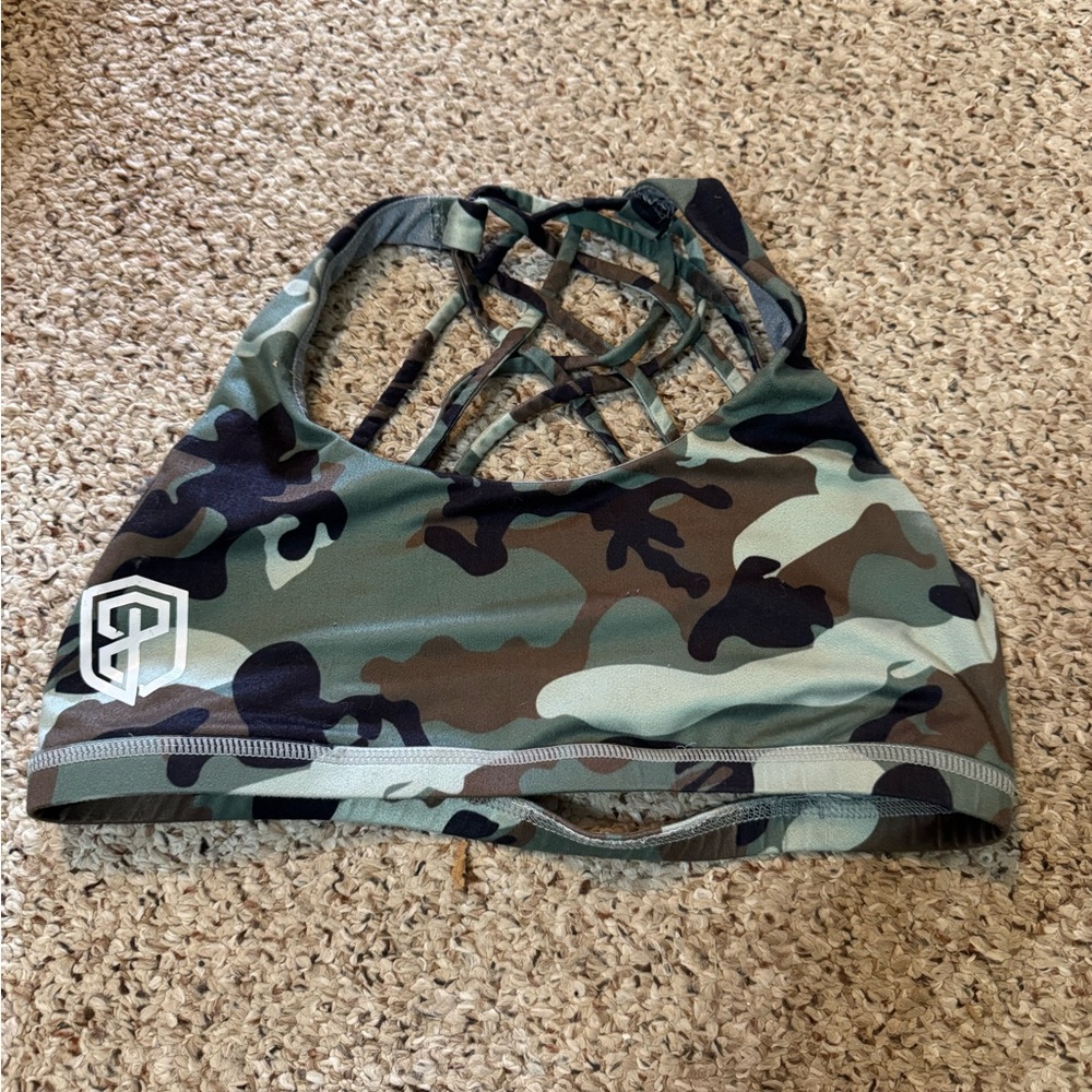 Born primitive Camo Strappy CrossFit Sports Bra
